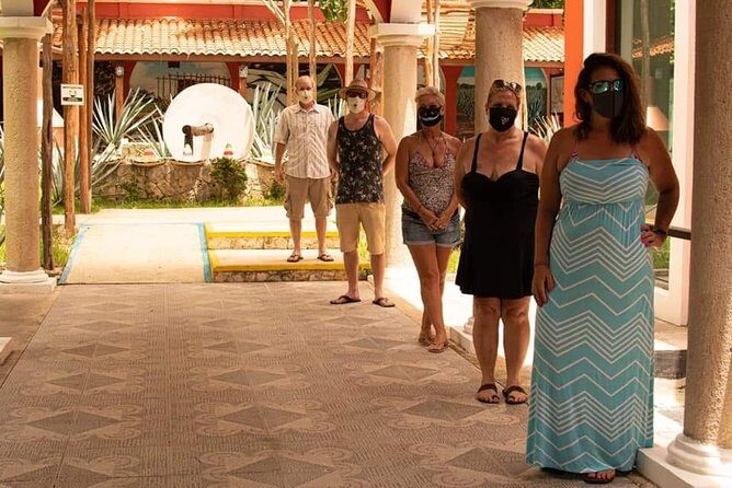 Cozumel Private Jeep Tour with Snorkeling Experience and Lunch - Who Should Consider This Tour?