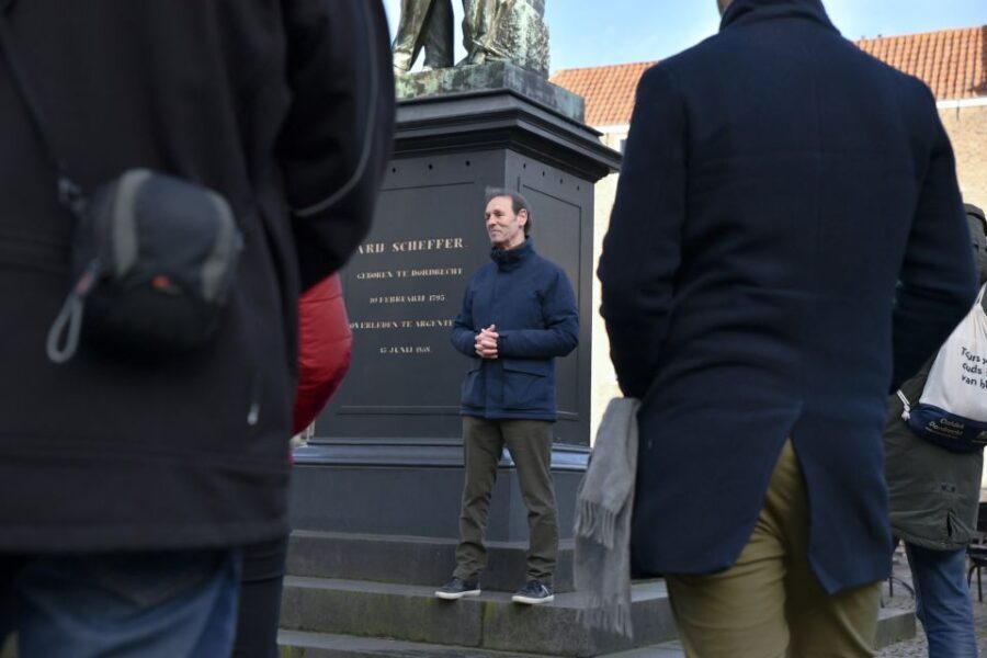 Dordrecht: City Walking Tour with Boat Ride - The Itinerary: What to Expect