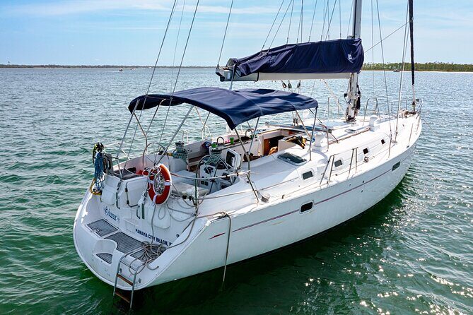 Private 3 Hour Swim, Snorkel & Sail on Daydreams Sailboat - The Experience of the Crew and the Boat